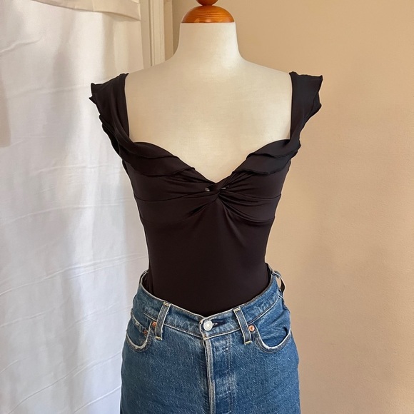 NWT Princess Polly Coming Back Ruffle Bodysuit - Picture 3 of 7